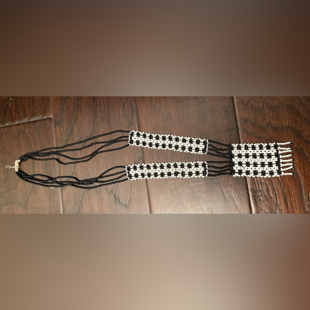 Native Beaded Necklace - Picture 2 of 4
